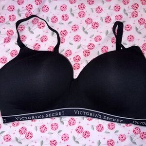 40DD Victoria’s Secret wireless t-shirt bra